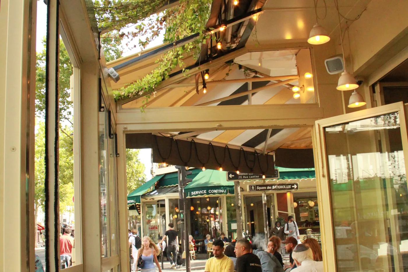 The terrace under the glass roof